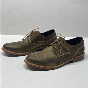 Brown Leather Oxford Shoes with Brogue Detailing